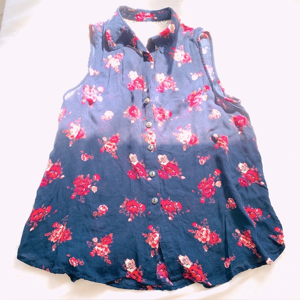 Floral Sleeveless Top - Blue and Red floral design with lace  sz M (7-8) 3/$15